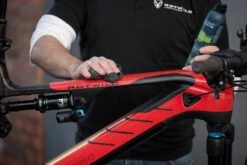 TUNAP Rahmenpflege, 300ml – Mit Lackschutz -Zweirad Profi 4000 2670 max 1