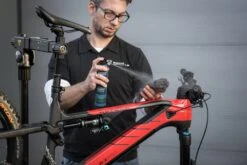 TUNAP Rahmenpflege, 300ml – Mit Lackschutz -Zweirad Profi 4000 2670 maxdb7c0